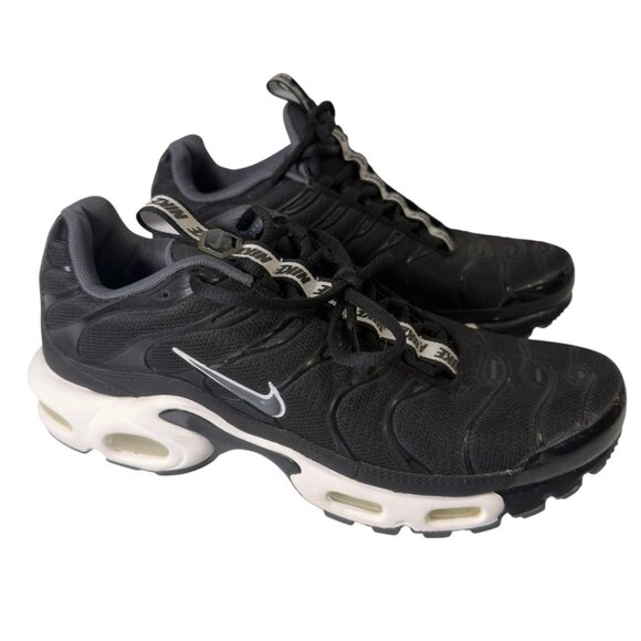 Nike Air Max Plus TN SE Men’s Size 9 Athletic Sneakers AQ4128-001 Black White main image 5